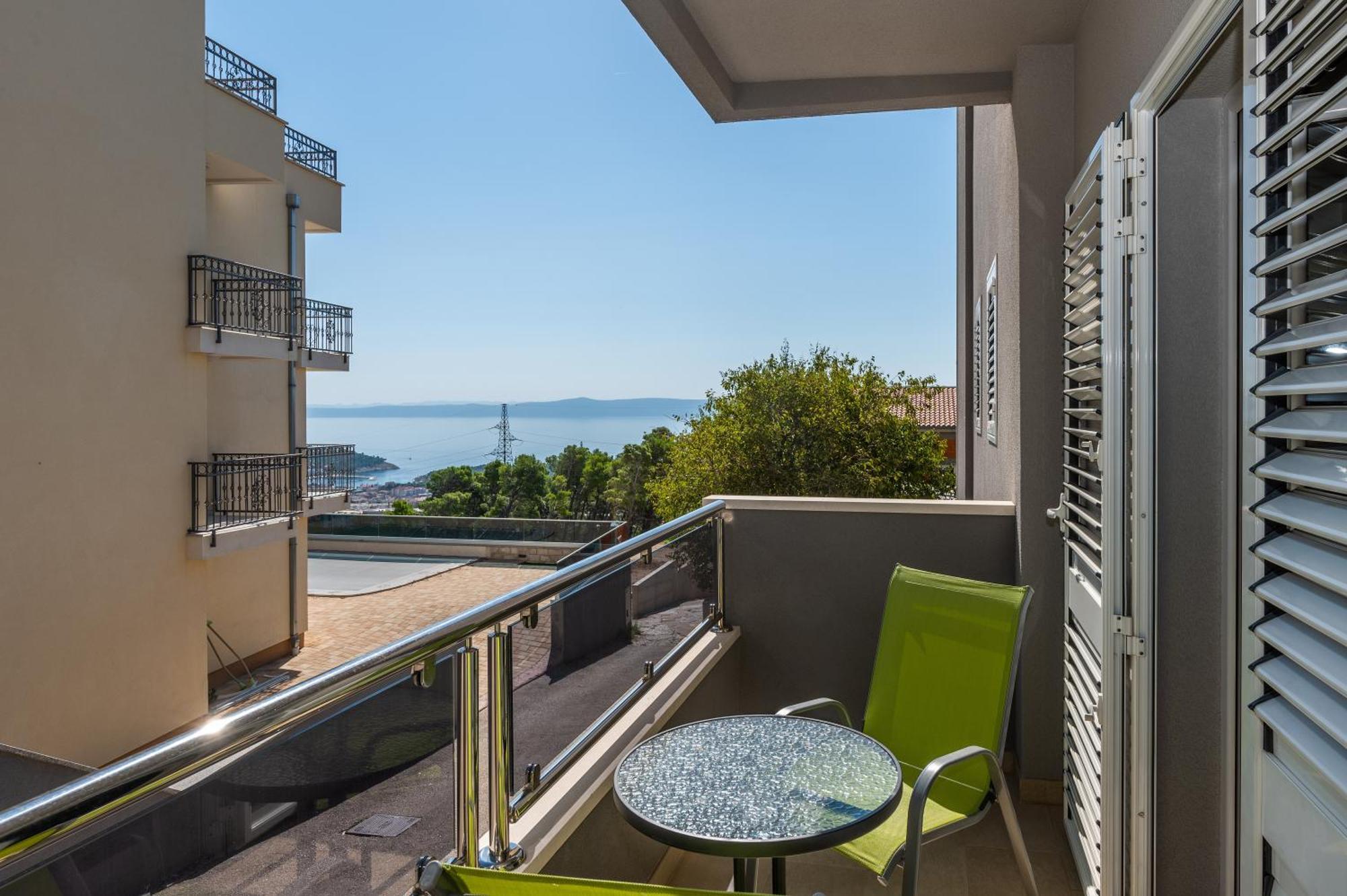 Villa Em Makarska Exteriör bild