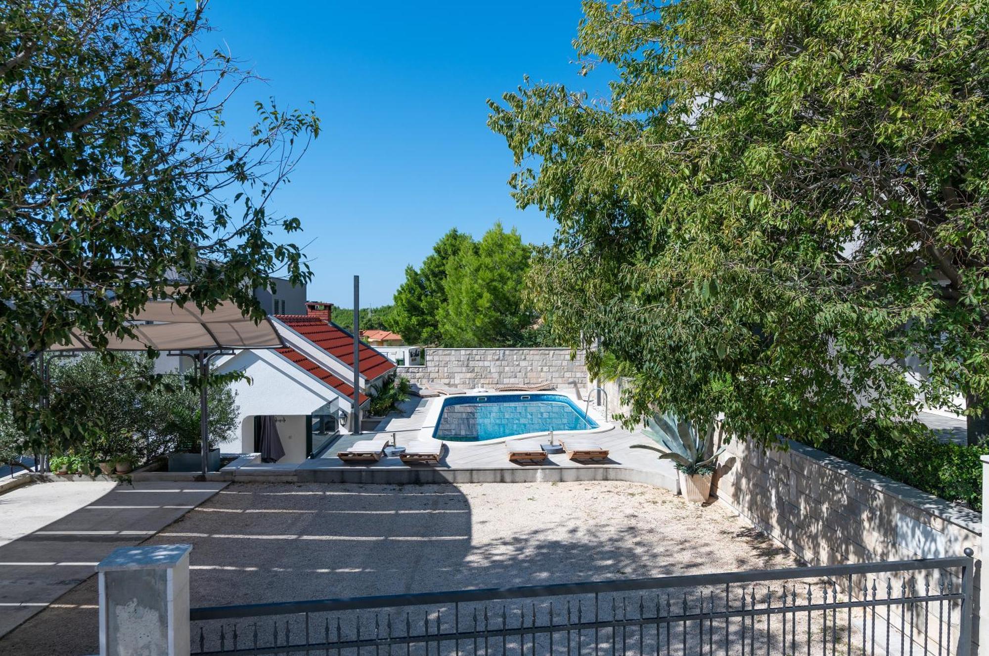 Villa Em Makarska Exteriör bild