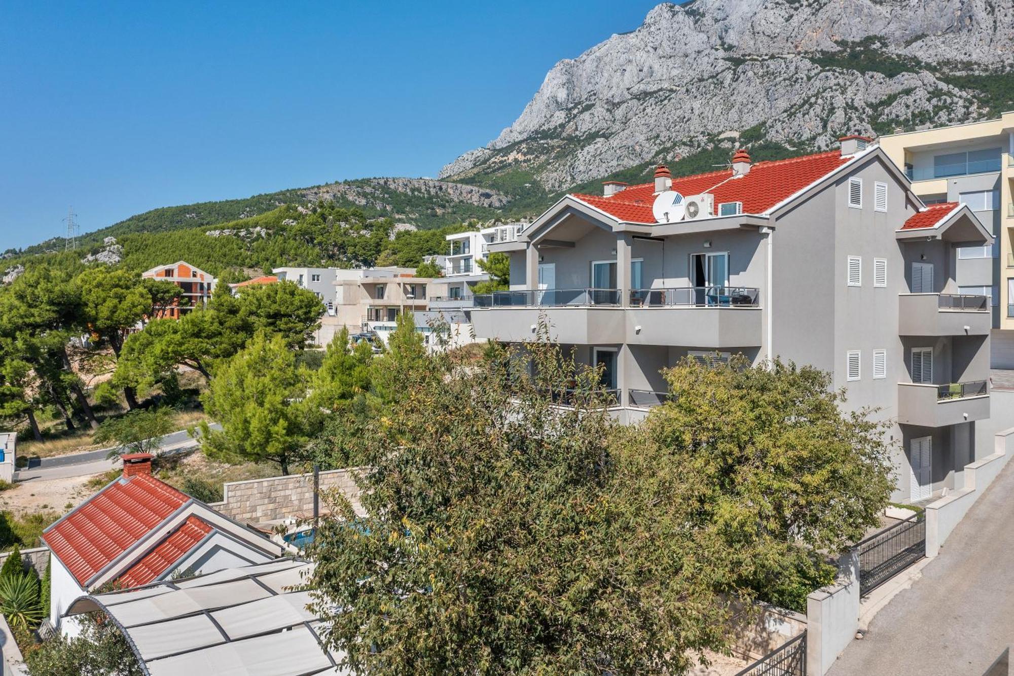 Villa Em Makarska Exteriör bild
