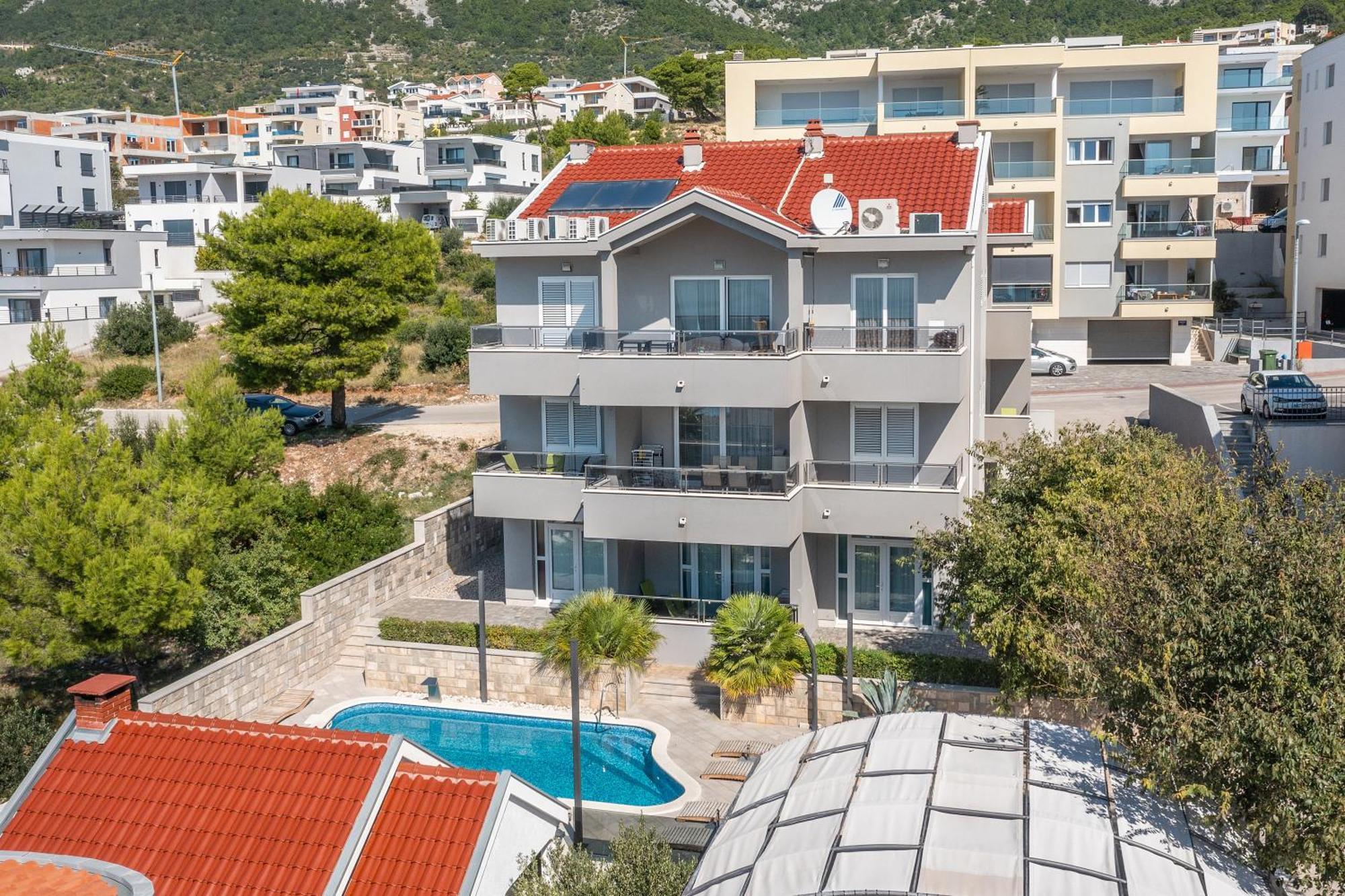 Villa Em Makarska Exteriör bild