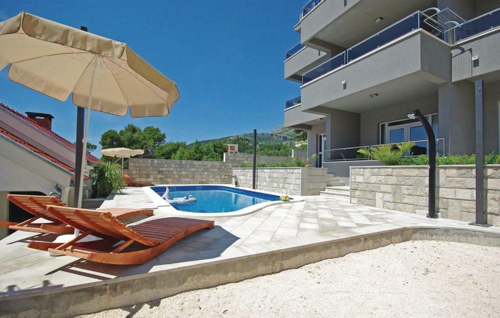 Villa Em Makarska Exteriör bild